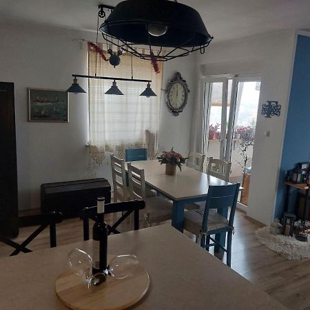 Apartments Franny โนวีวีโนดอลสกี ภายนอก รูปภาพ